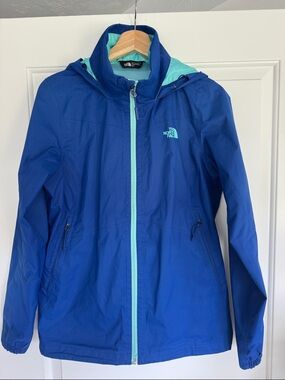 The North Face Resolve Plus Jacket Blue Hooded Rain Shell Women’s M